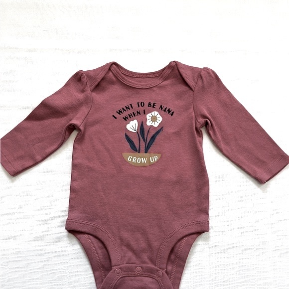Carter's Long Sleeve Onesie Size 3M Rose I Want to Be a Nana When I Grow Up - Picture 1 of 6